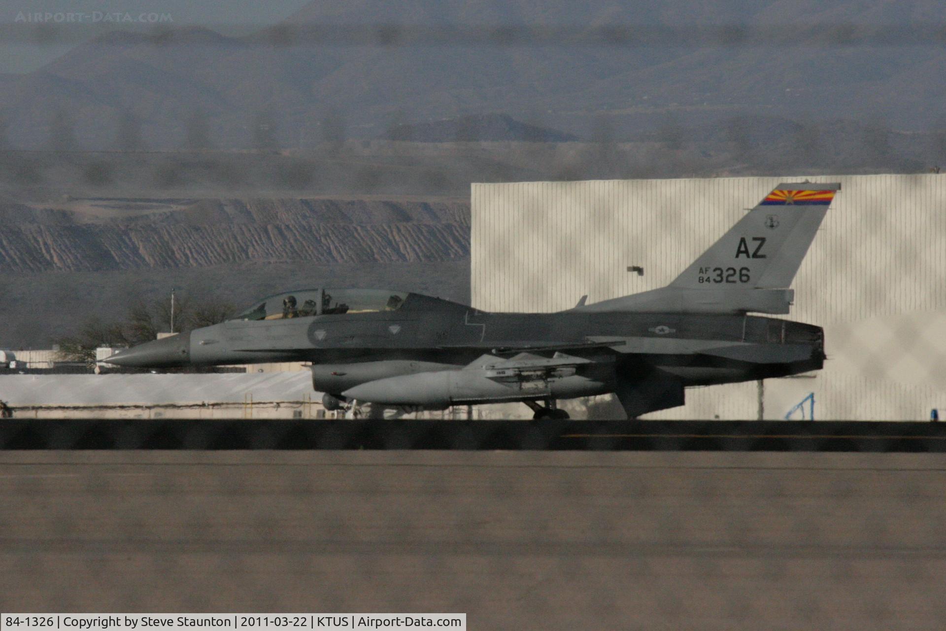 84-1326, 1984 General Dynamics F-16D Fighting Falcon C/N 5D-20, Taken at Tucson International Airport, in March 2011 whilst on an Aeroprint Aviation tour