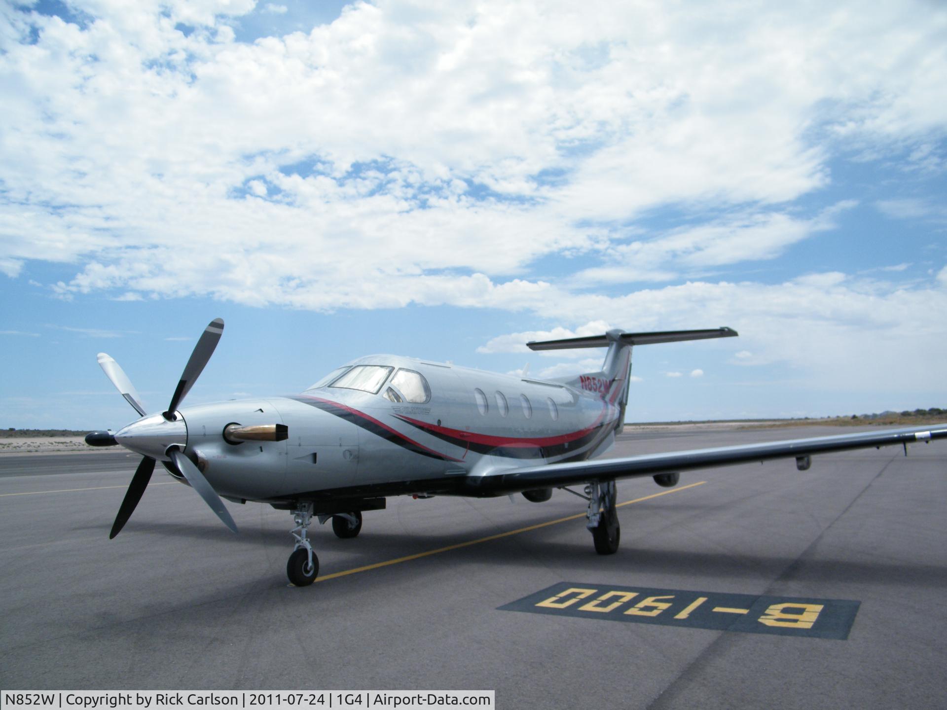 N852W, 2008 Pilatus PC-12/47E C/N 1060, Grand Canyon West
