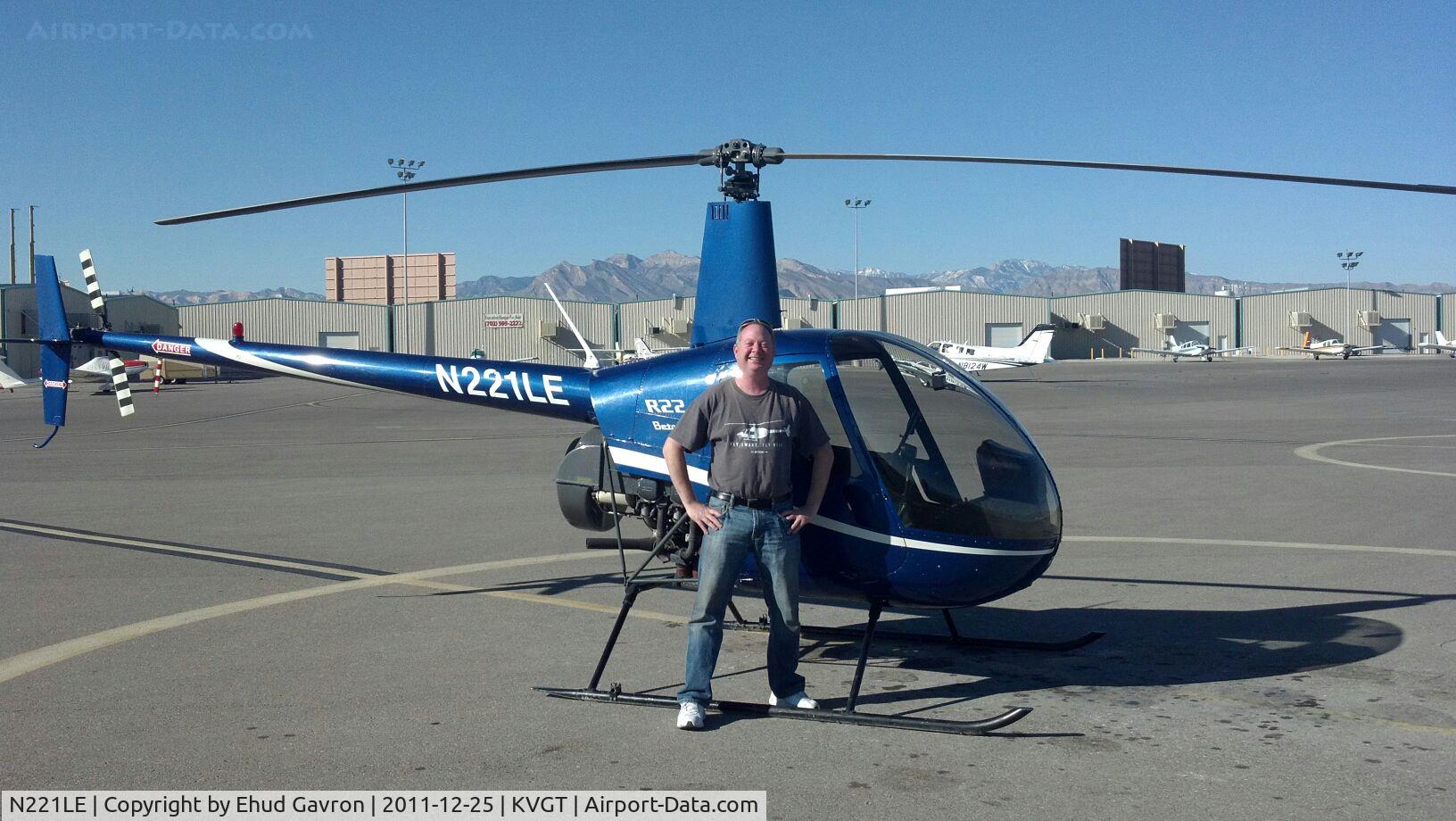 N221LE, 2005 Robinson R22 Beta C/N 3971, Getting ready for preflight and takeoff on a brisk (8C) morning!