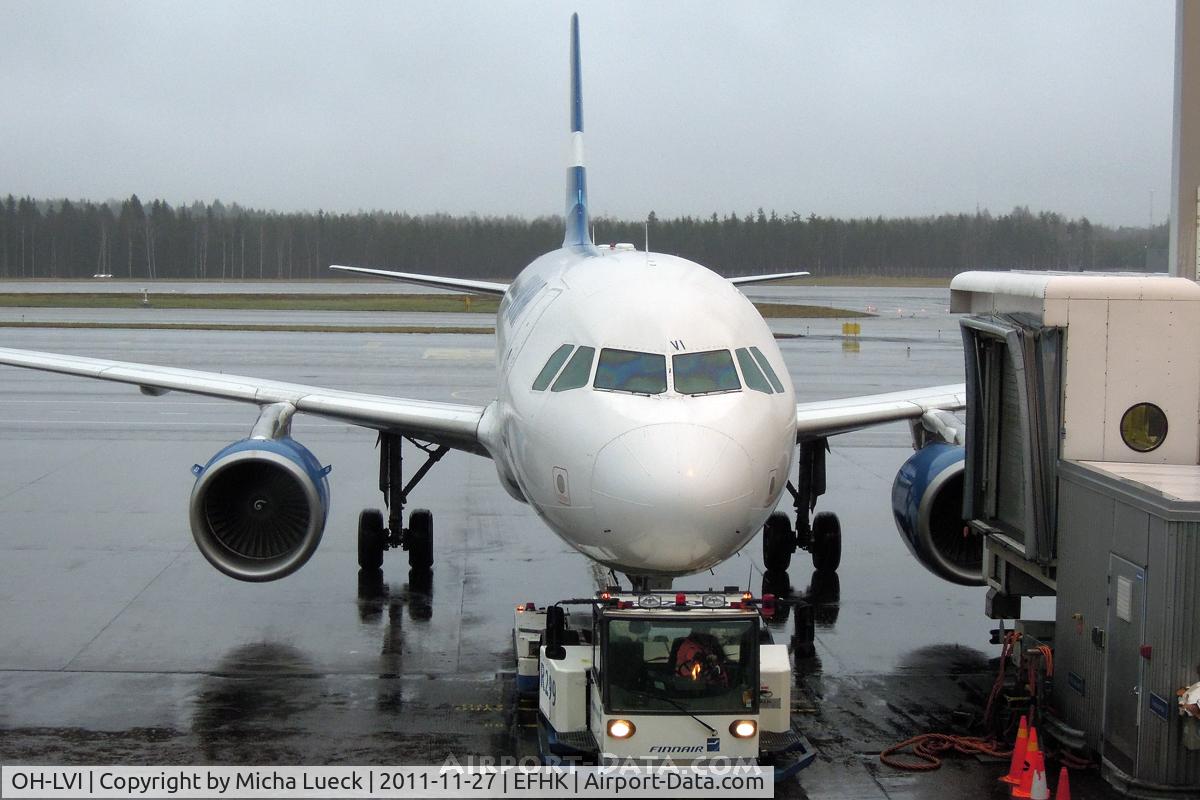 OH-LVI, 2000 Airbus A319-112 C/N 1364, At Helsinki