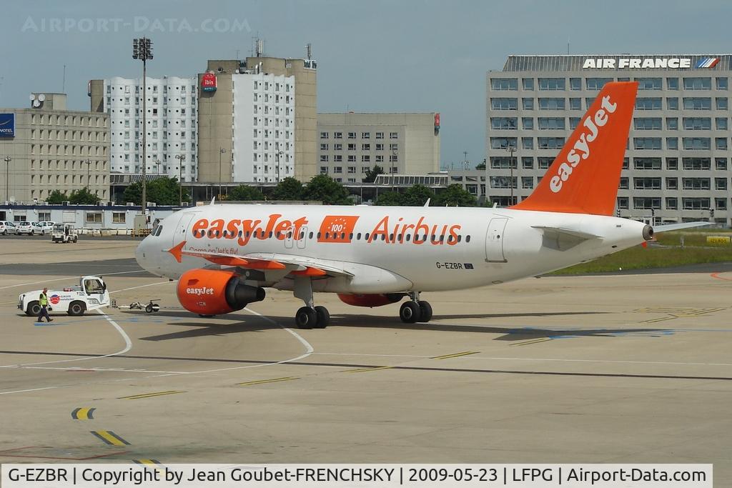 G-EZBR, 2007 Airbus A319-111 C/N 3088, pushback CDG 2D