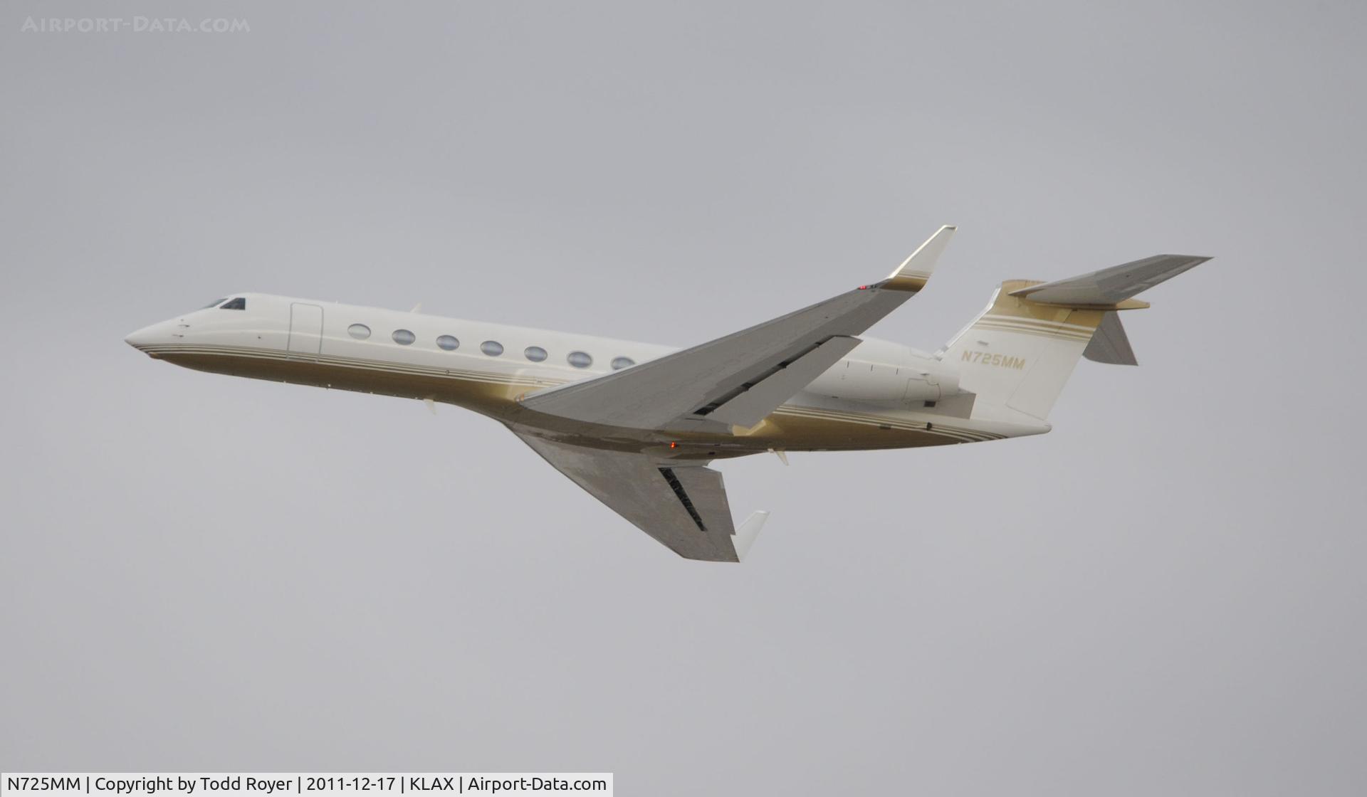 N725MM, 2007 Gulfstream Aerospace GV-SP C/N 5161, Departing LAX