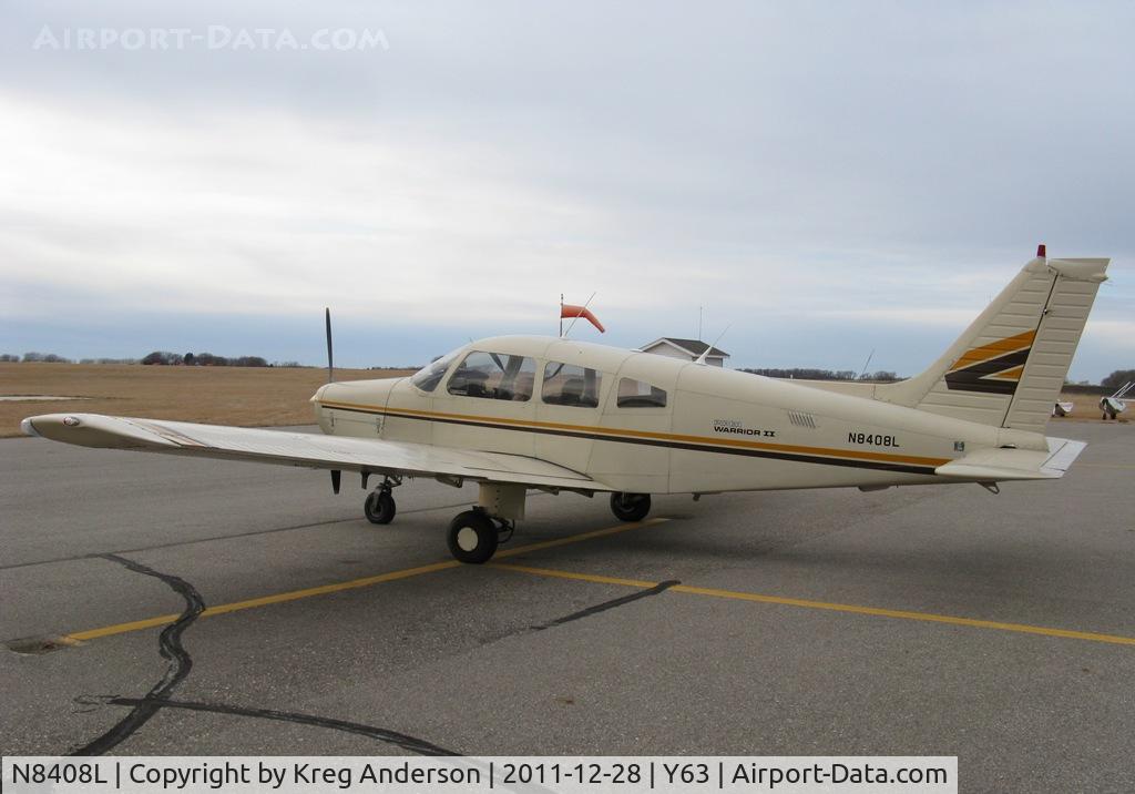 N8408L, 1981 Piper PA-28-161 Cherokee Warrior II C/N 28-8116261, Piper PA-28-161 Warrior on the ramp.