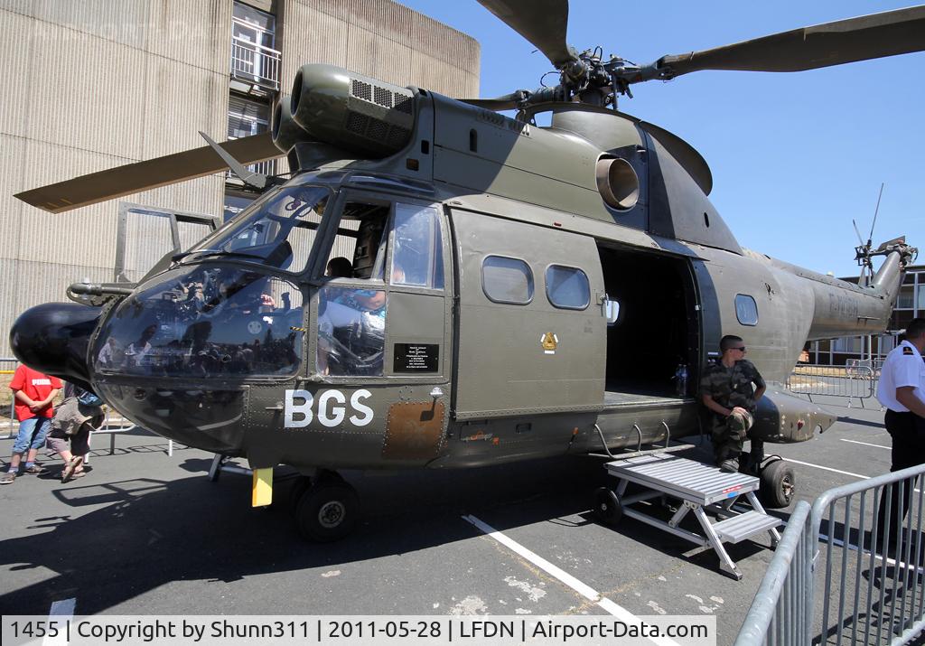 1455, Aérospatiale SA-330B Puma C/N 1455, Used as a static aircraft during Rochefort Open Day... Normally used as an Instructional Airframe... Also coded as 'F-MMBH'