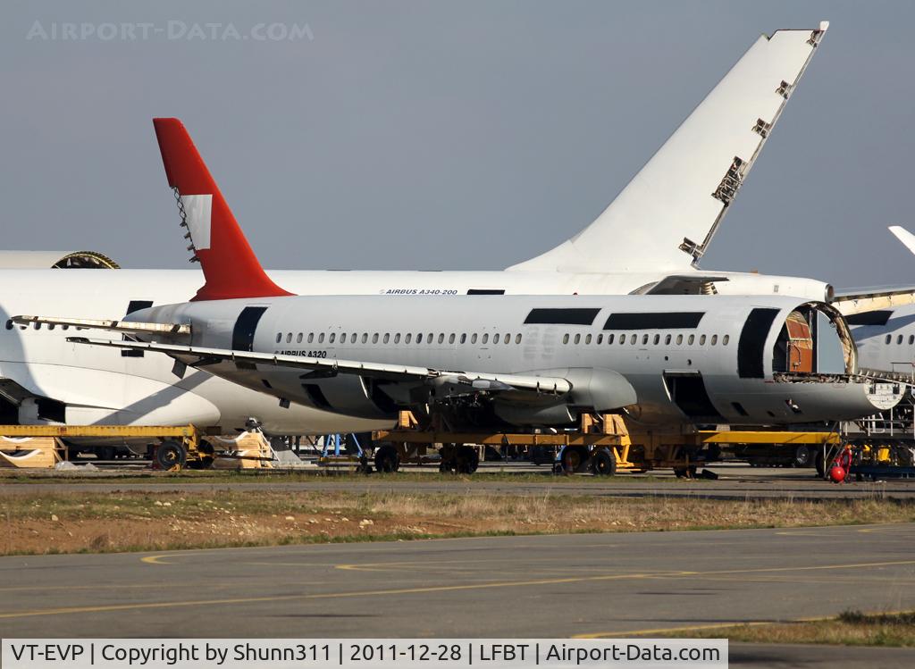VT-EVP, 1991 Airbus A320-231 C/N 257, Scrapping process engaged... Very hard to read under stick put on the registration :|
