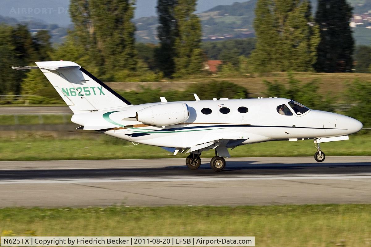 N625TX, Cessna 510 Citation Mustang C/N 510-0219, touchdown at Basel
