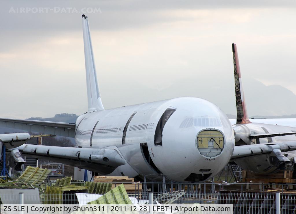 ZS-SLE, 1993 Airbus A340-211 C/N 021, Scrapping process engaged...