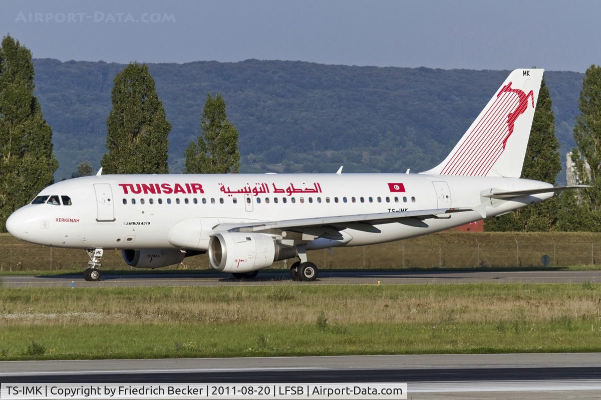 TS-IMK, 1998 Airbus A319-114 C/N 880, taxying to the active