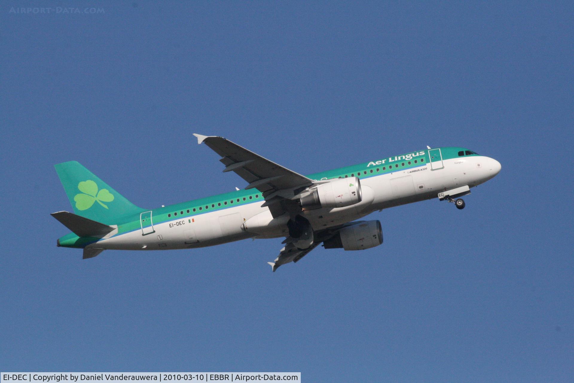 EI-DEC, 2004 Airbus A320-214 C/N 2217, Flight EI631 is climbing from RWY 07R