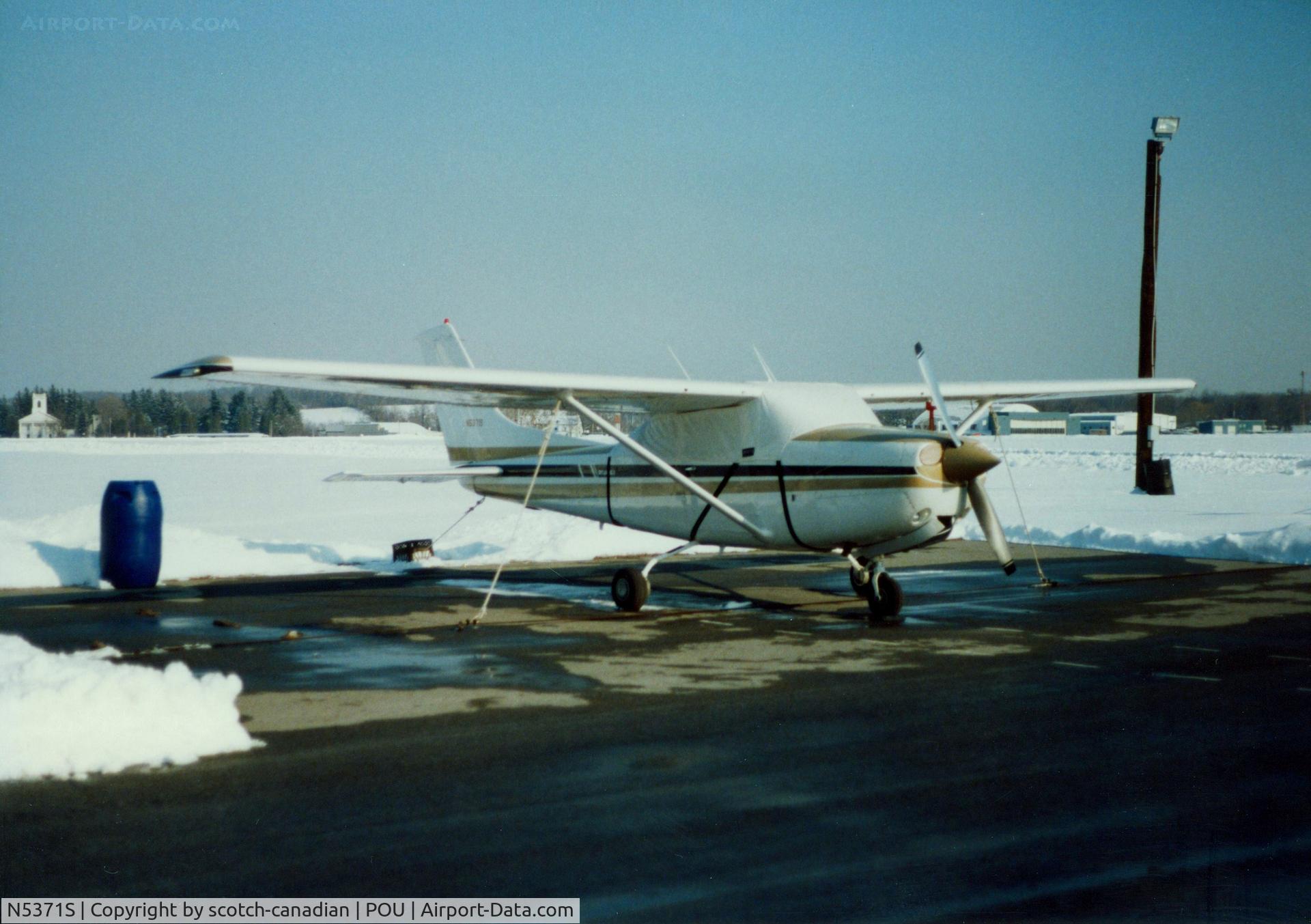 N5371S, 1980 Cessna R182 Skylane RG C/N R18201556, 1980 Cessna 182 RG N5371S at Dutchess County Airport, Poughkeepsie, NY - circa 1980's