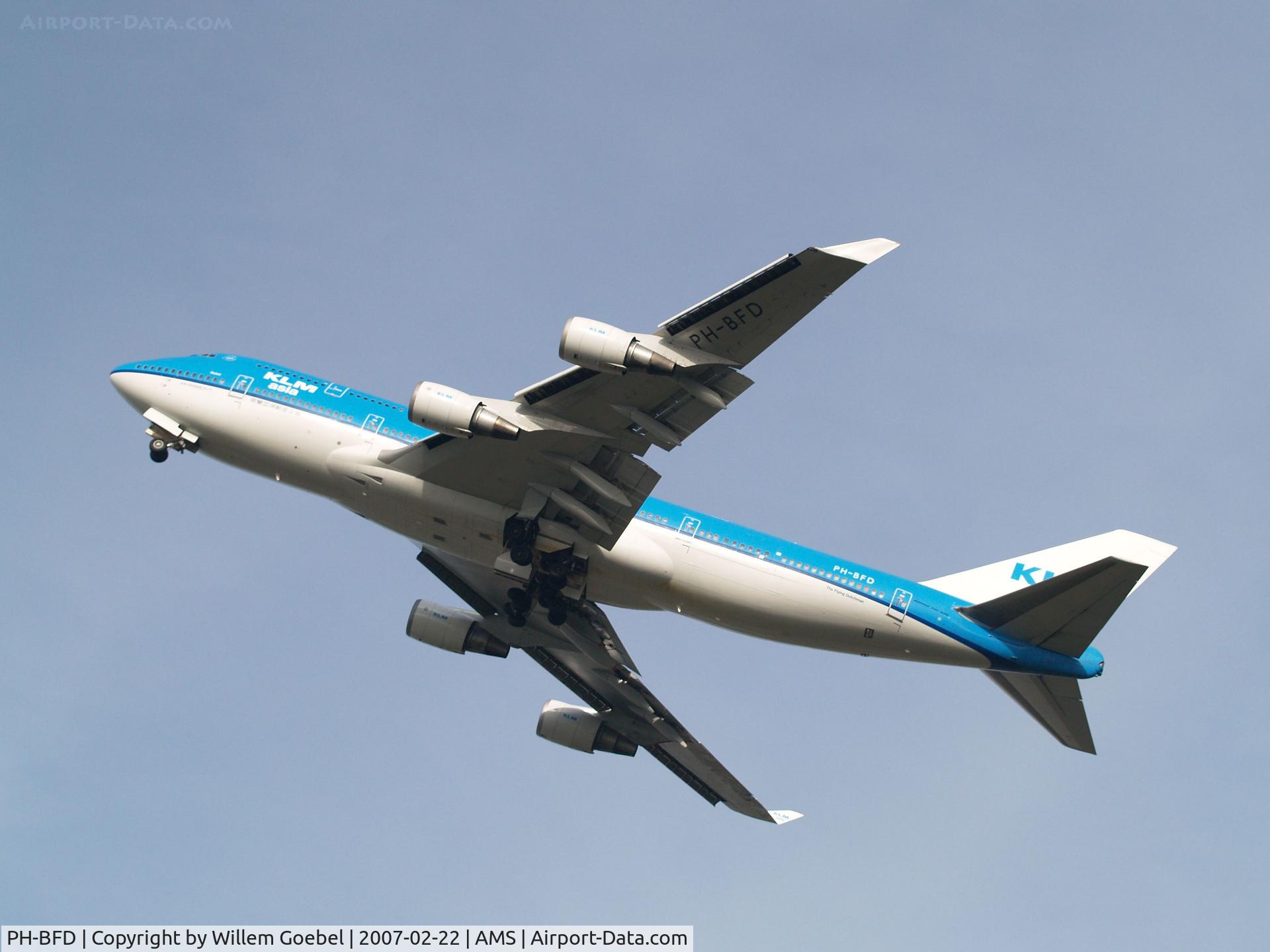 PH-BFD, 1989 Boeing 747-406BC C/N 24001, Take off from Amsterdam Airport on runway 24