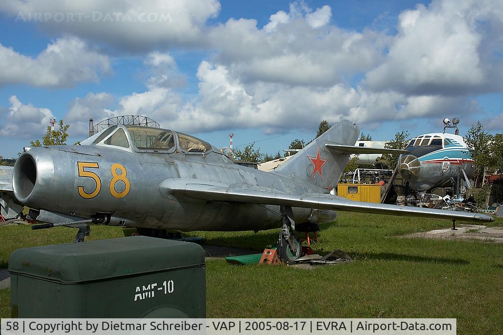 58, Mikoyan-Gurevich MiG-15UTI C/N 022611, Russia Air Force MiG-15UTI