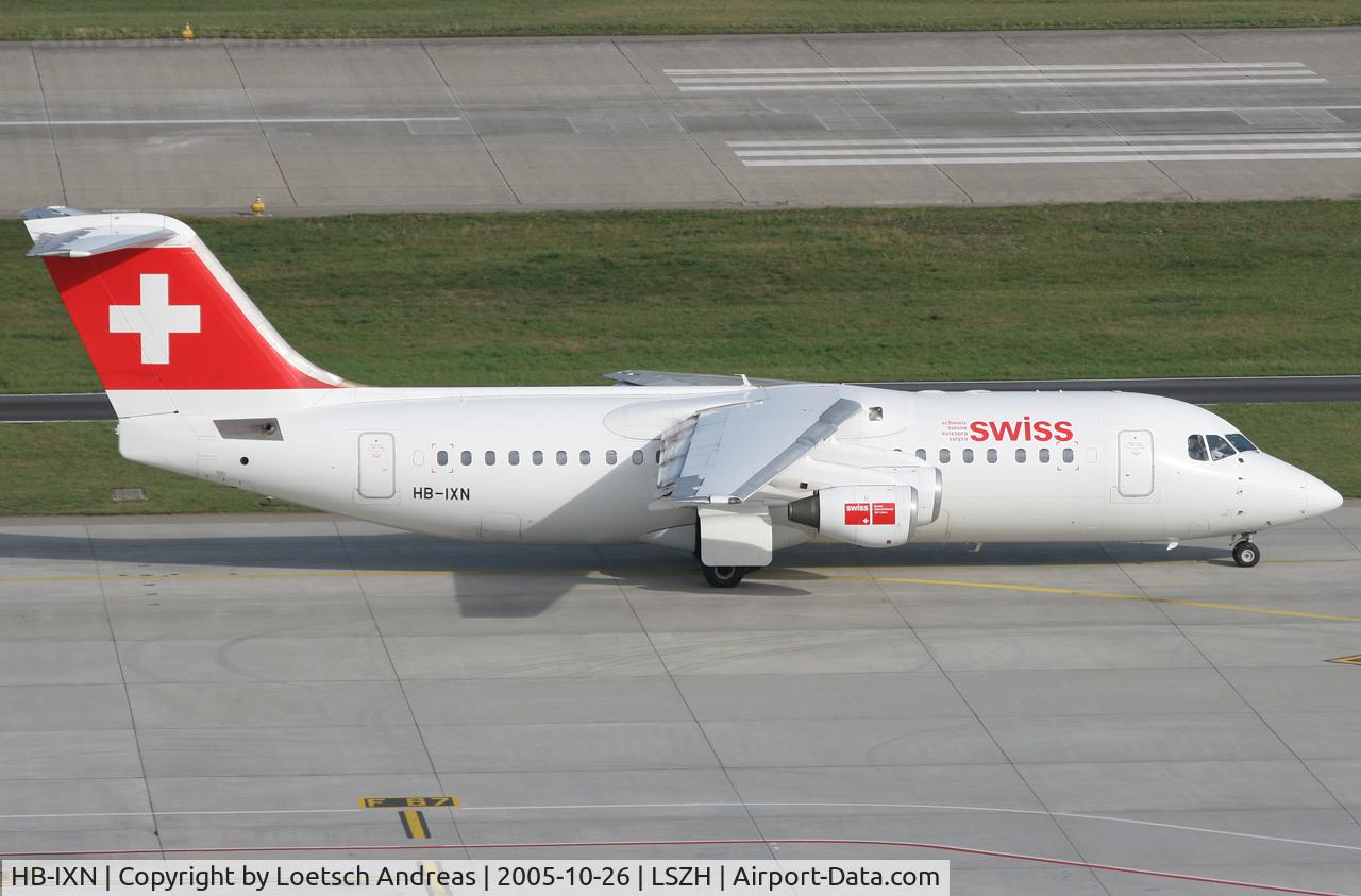 HB-IXN, 1996 British Aerospace Avro 146-RJ100 C/N E3286, taxi to rwy
