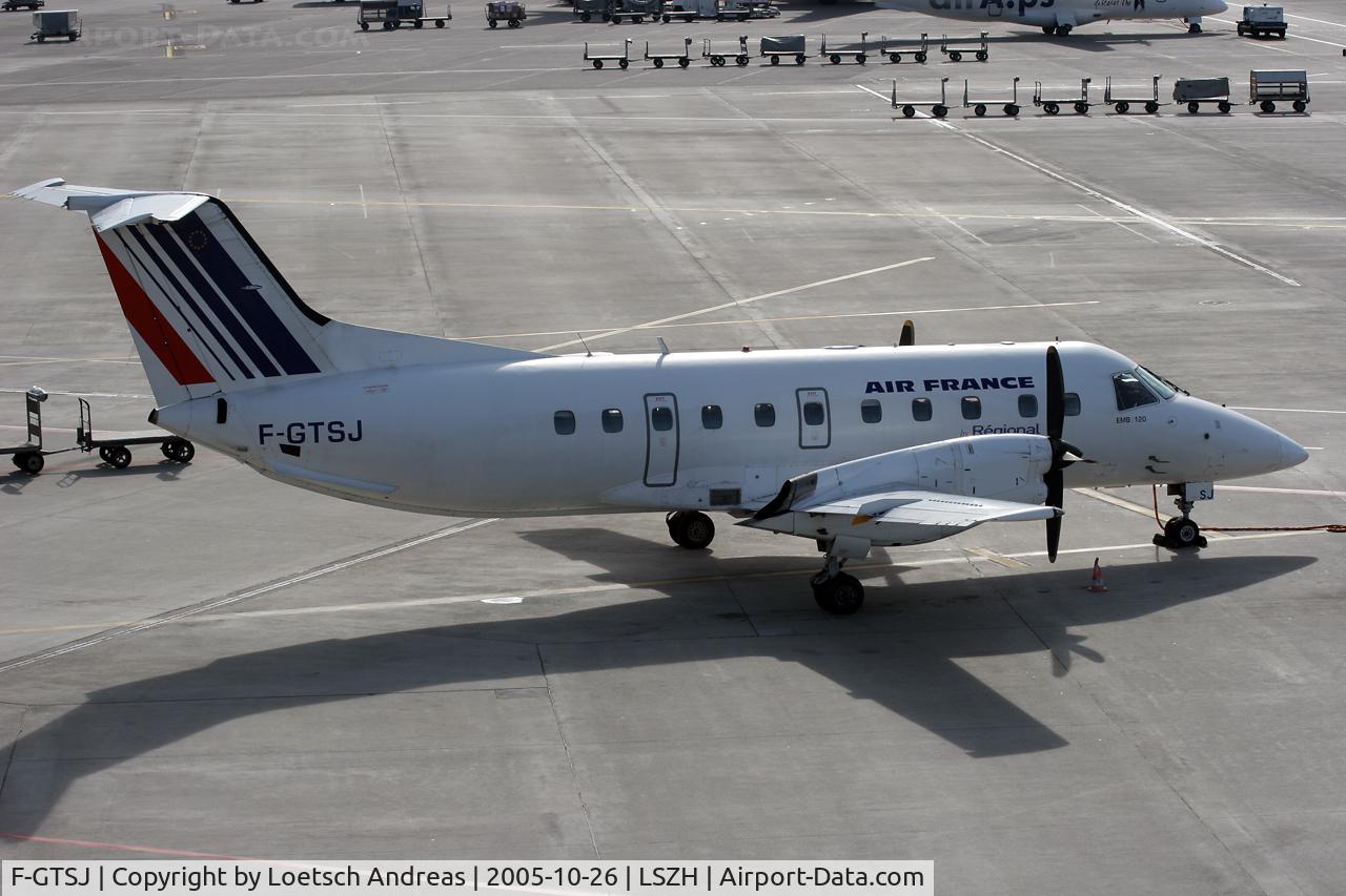 F-GTSJ, 1990 Embraer EMB-120 Brasilia C/N 120176, waiting for the flight to france