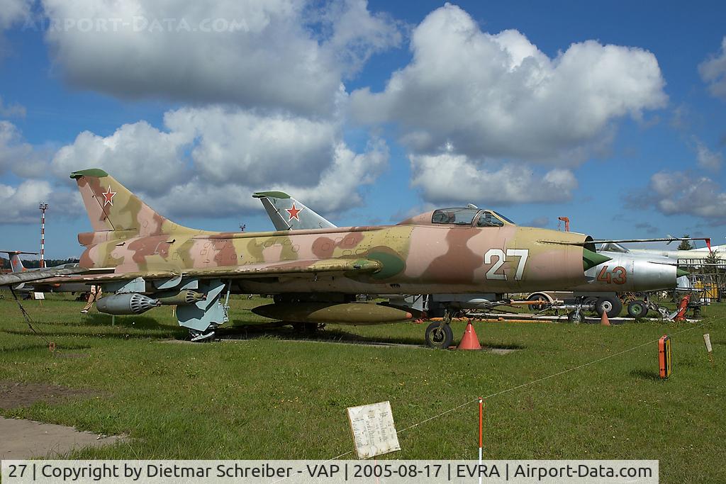 27, Sukhoi Su-7BKL C/N 5710, Sukhoi Su7