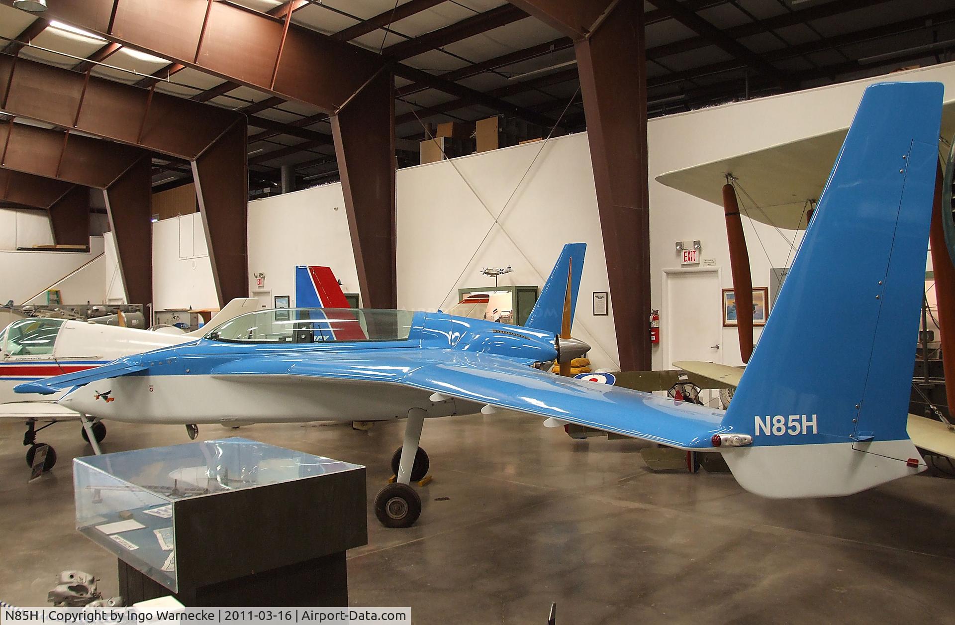 N85H, Rutan Long-EZ C/N 704, Rutan (D.E. Hatten) Long-EZ at the Planes of Fame Air Museum, Valle AZ