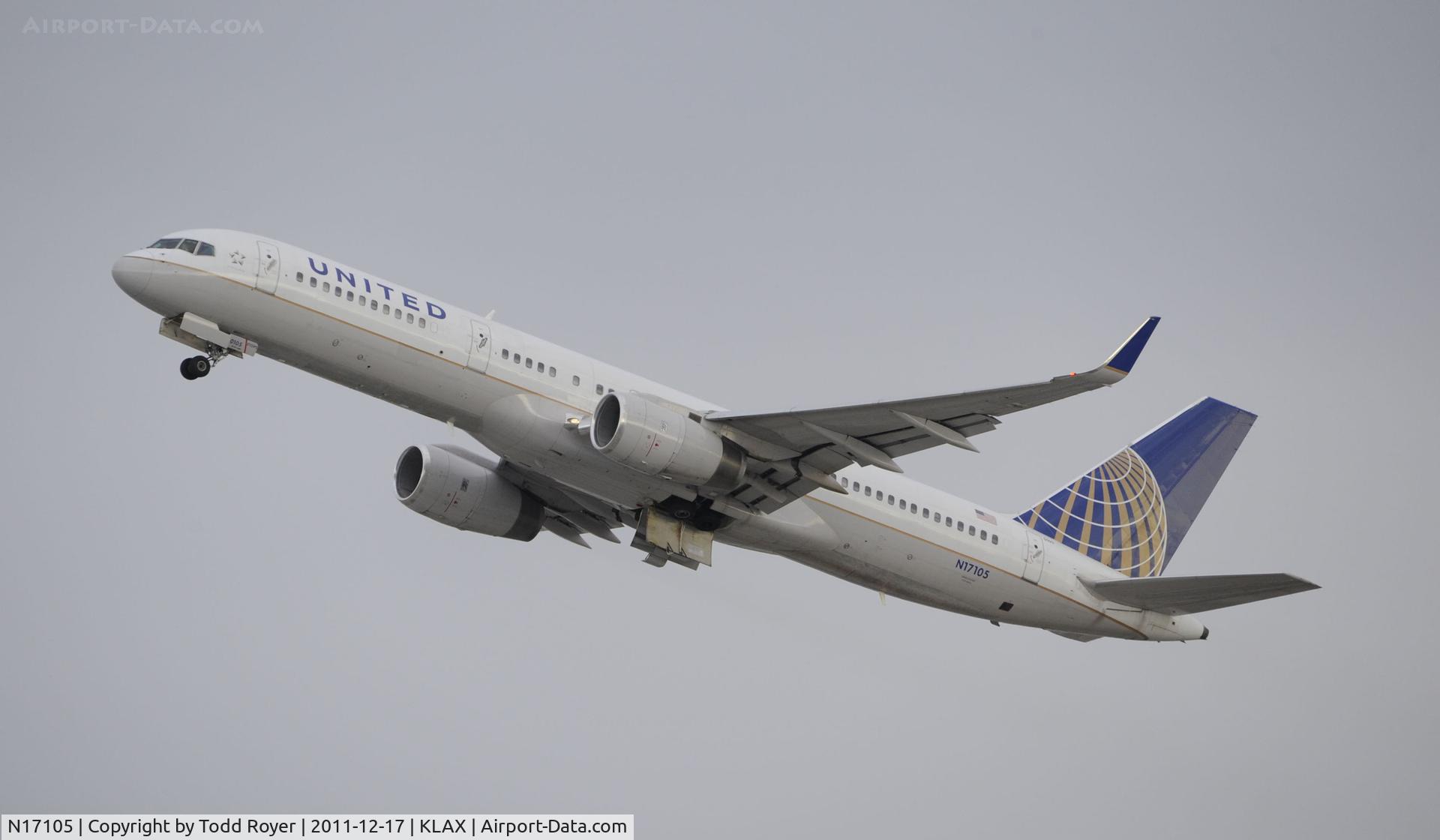 N17105, 1994 Boeing 757-224 C/N 27295, Departing LAX