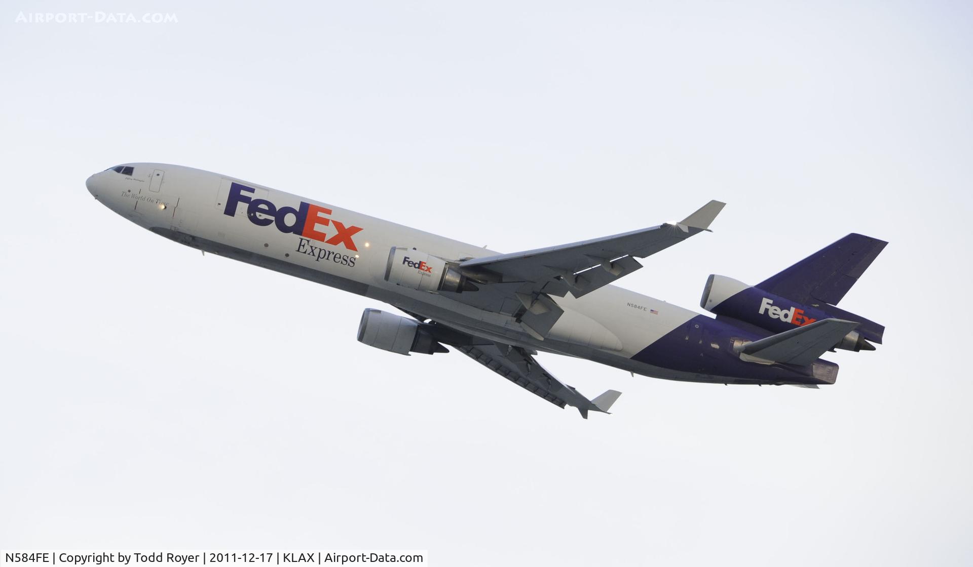 N584FE, 1992 McDonnell Douglas MD-11F C/N 48436, Departing LAX