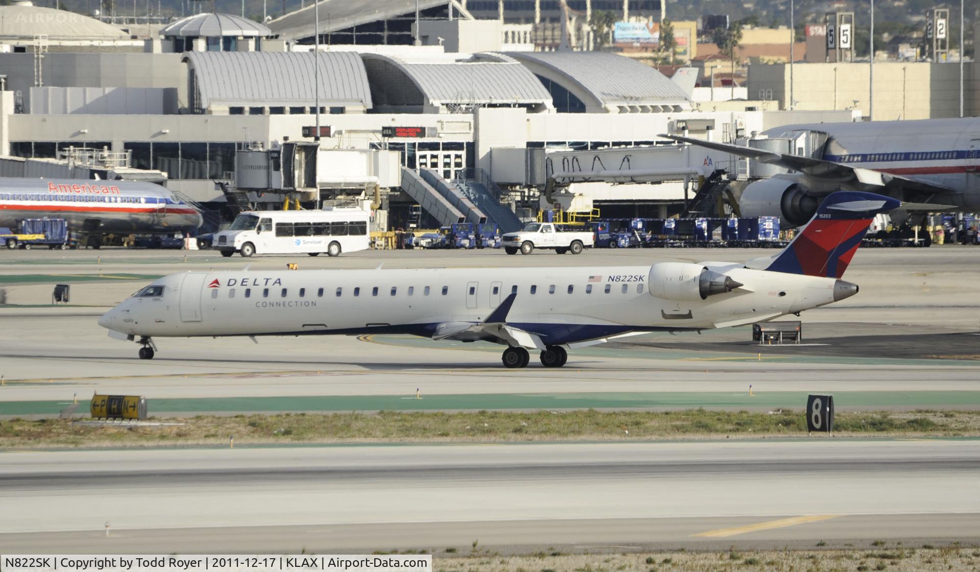 N822SK, 2008 Bombardier CRJ-900ER (CL-600-2D24) C/N 15203, Arriving at LAX