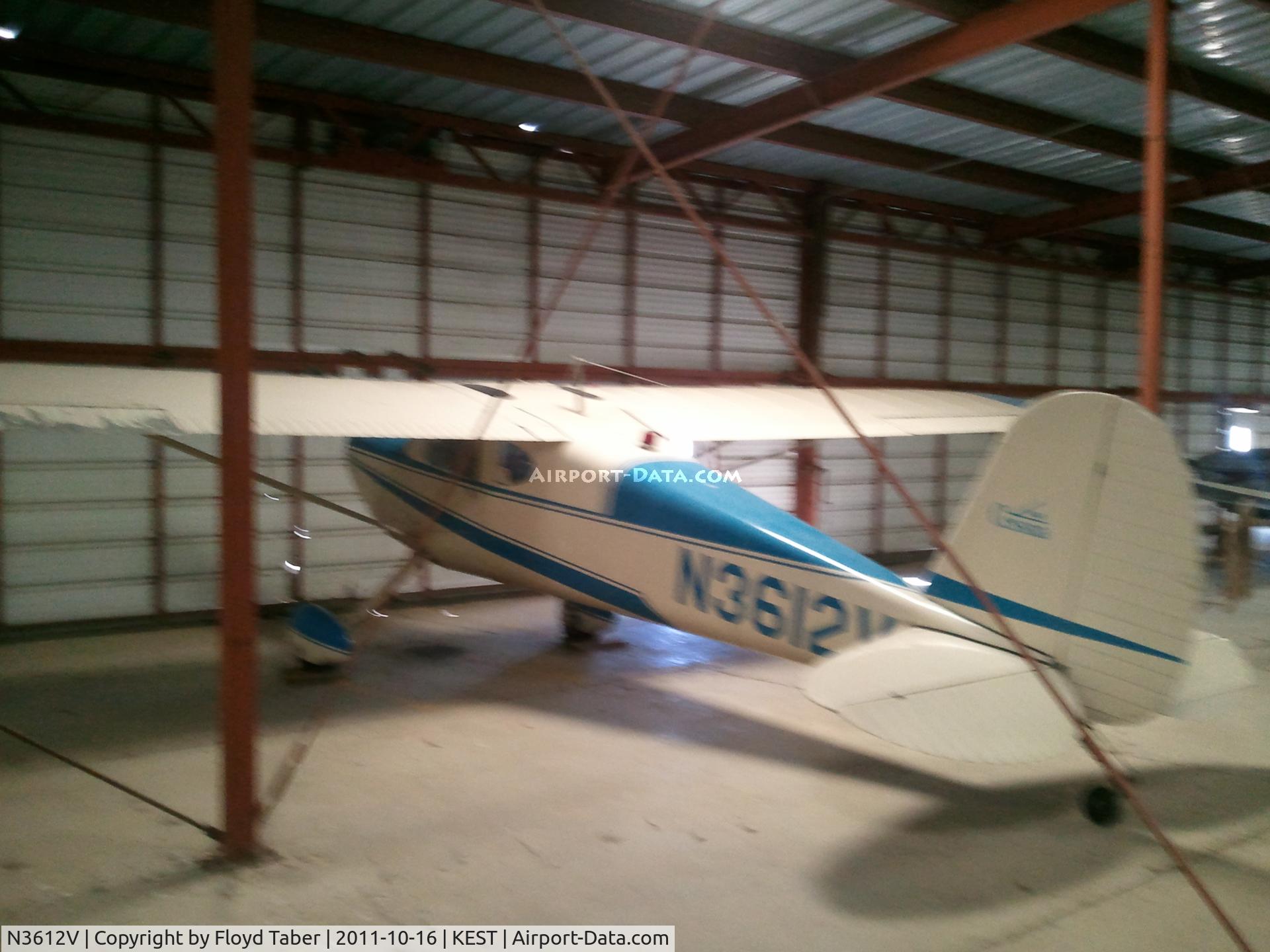 N3612V, 1948 Cessna 140 C/N 14880, in the hangar
