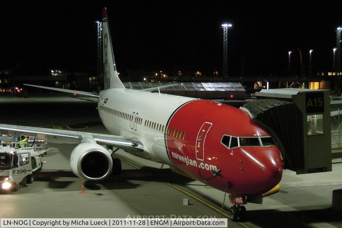 LN-NOG, 2009 Boeing 737-86N C/N 35647, At Oslo