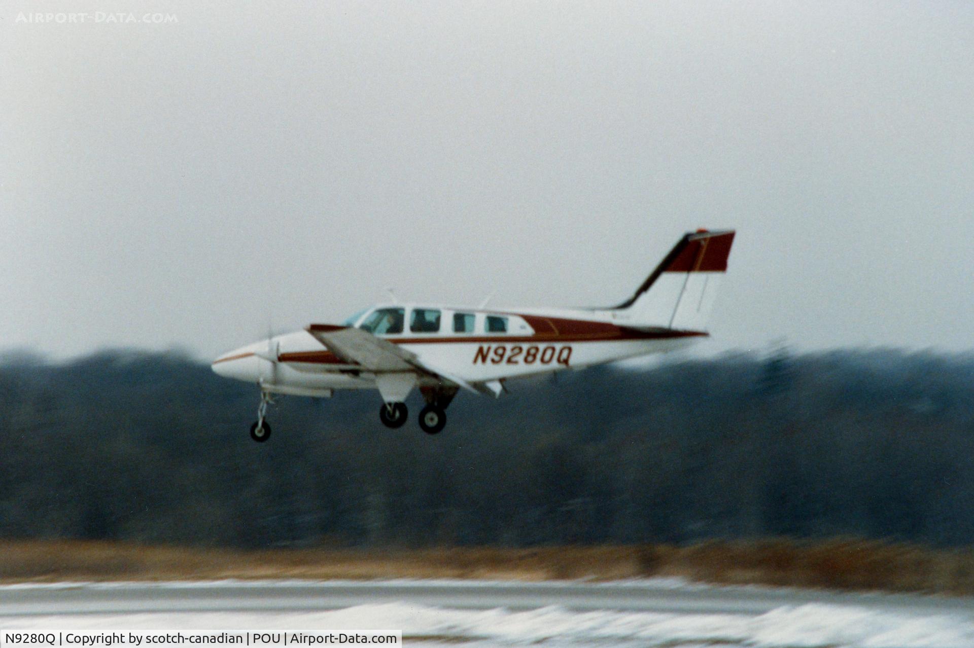 N9280Q, 1971 Beech 58 Baron C/N TH-150, 1971 Beech 58 N 9280Q at Dutchess County Airport, Poughkeepsie, NY - circa 1980's 