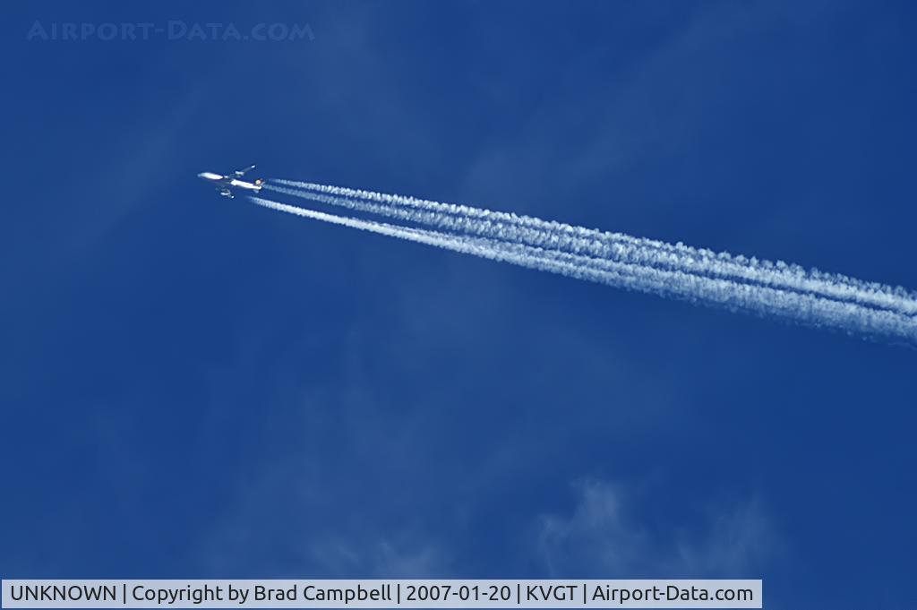 UNKNOWN, Contrails Various C/N Unknown, Looks like Ted flyin' high over Vegas.
