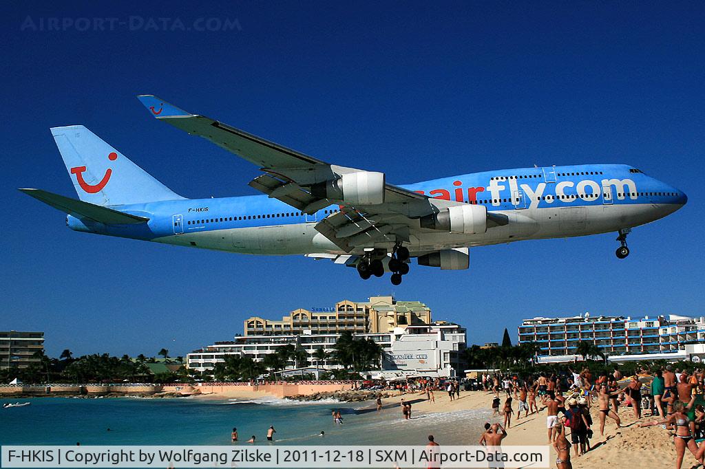 F-HKIS, 1992 Boeing 747-422 C/N 25380, visitor
