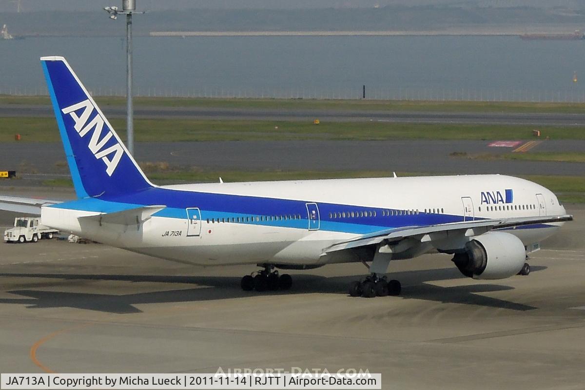 JA713A, 2005 Boeing 777-281 C/N 32647, At Haneda