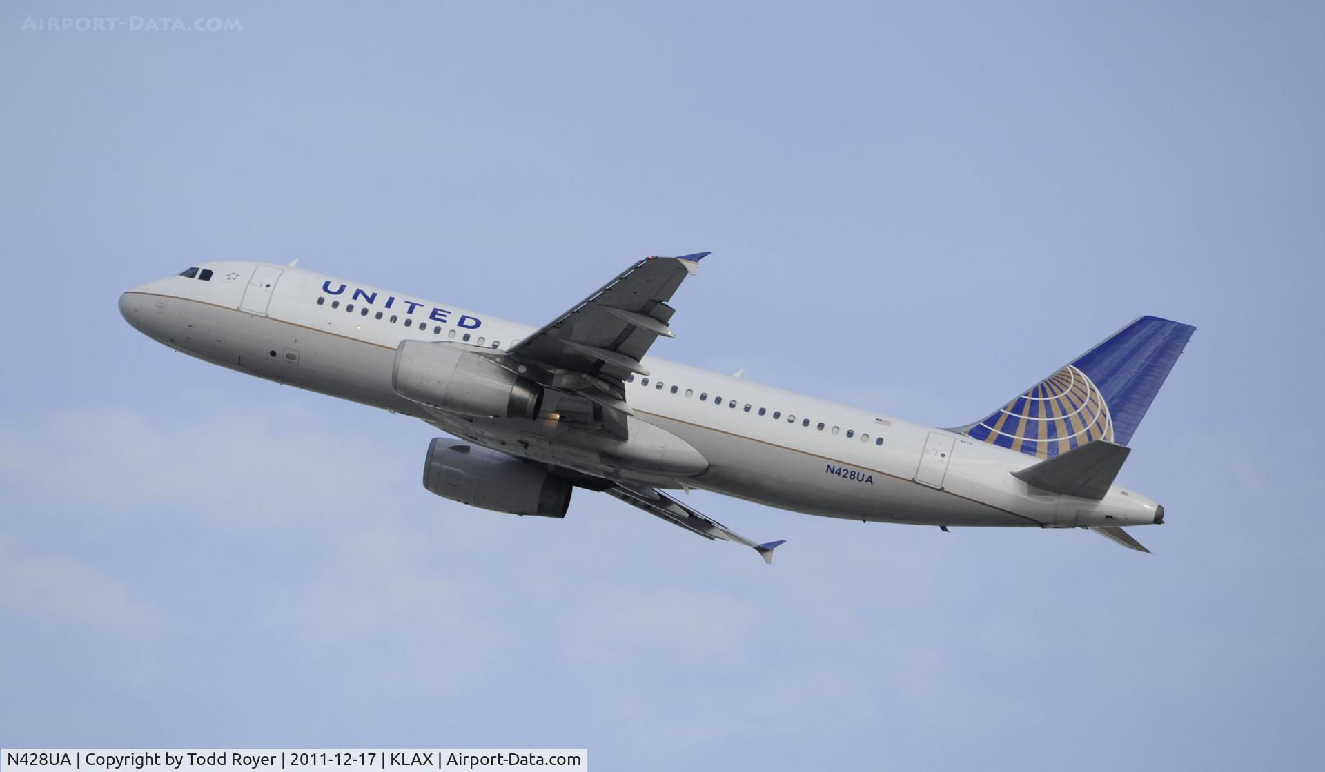 N428UA, 1995 Airbus A320-232 C/N 523, Departing LAX