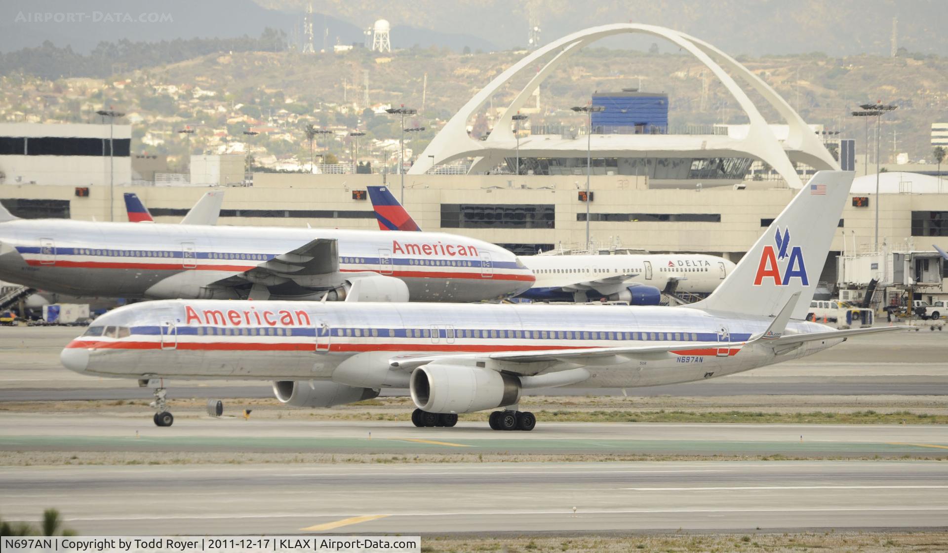 N697AN, 1994 Boeing 757-223 C/N 26977, Arriving at LAX