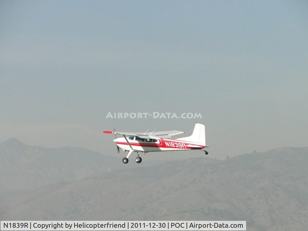N1839R, 1974 Cessna A185F Skywagon 185 C/N 18502554, Climbing into the smoggy sky