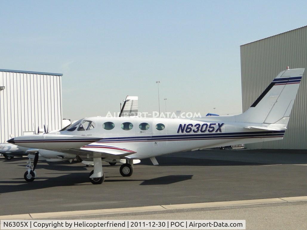 N6305X, 1978 Cessna 340A C/N 340A0476, Parked at Howard Aviation
