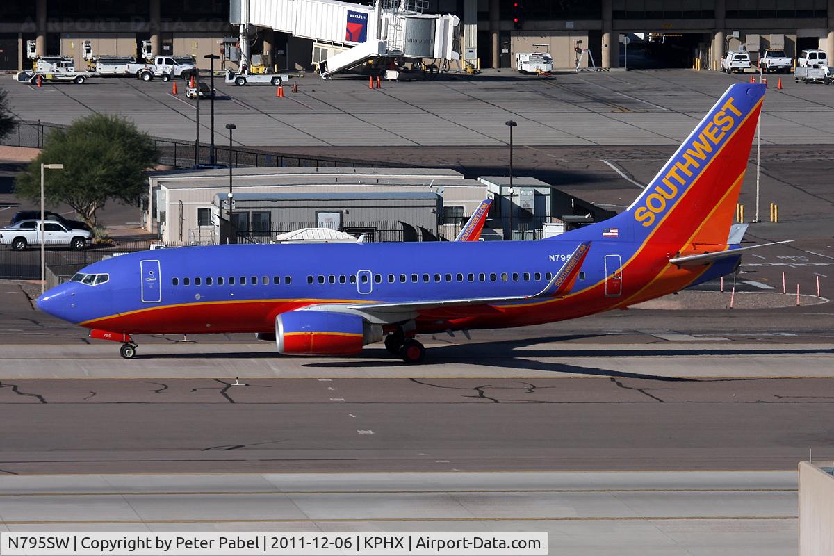 N795SW, 2001 Boeing 737-7H4 C/N 30606, USA Trip