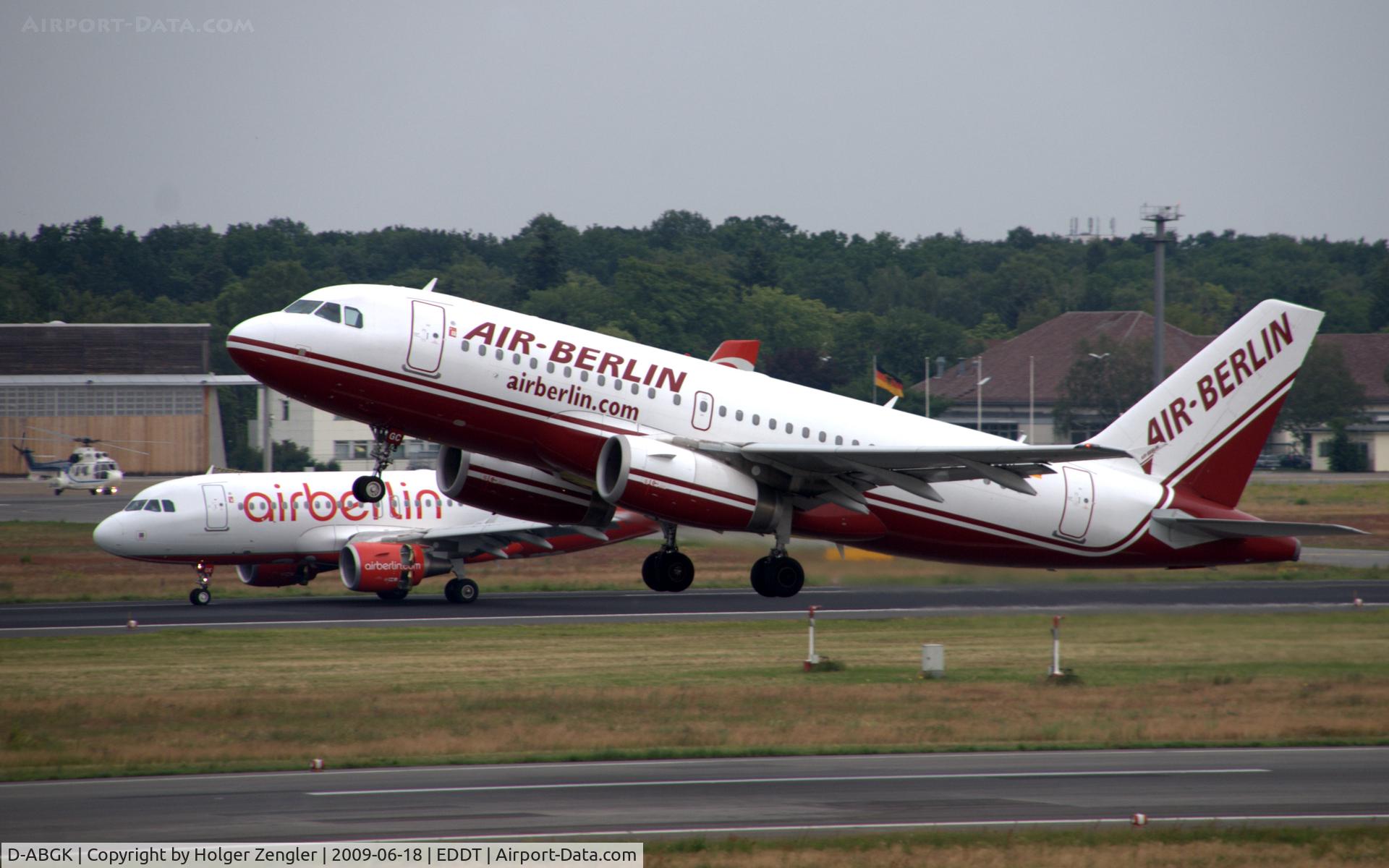 D-ABGK, 2008 Airbus A319-112 C/N 3447, D-ABGK has just landed on runway 26 R while D-ABGC takes off on 26 L
