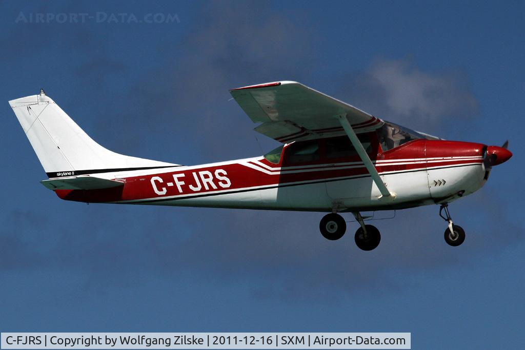 C-FJRS, 1962 Cessna 182E Skylane C/N 18253846, visitor