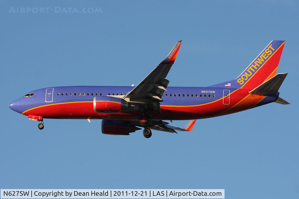 N627SW, 1996 Boeing 737-3H4 C/N 27935, Southwest Airlines N627SW on short final to RWY 25L.
