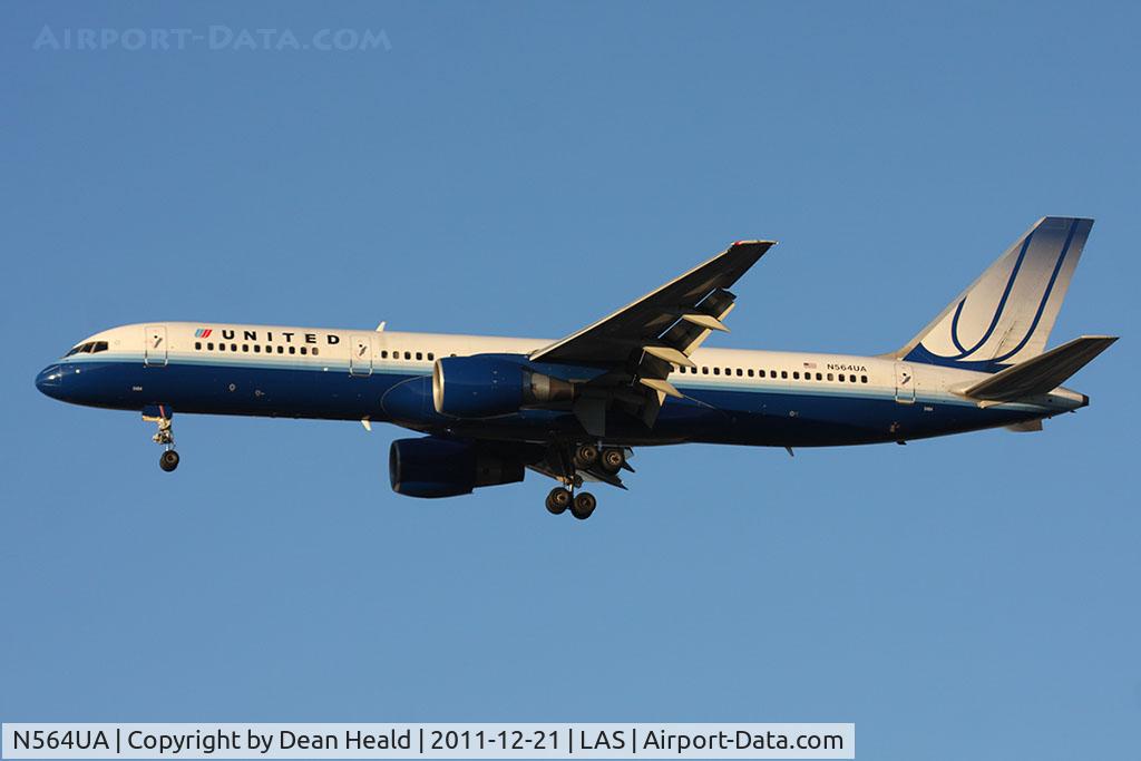 N564UA, 1992 Boeing 757-222 C/N 26666, United Airlines N564UA (FLT UAL363) from Denver Int'l (KDEN) on short final to RWY 25L.