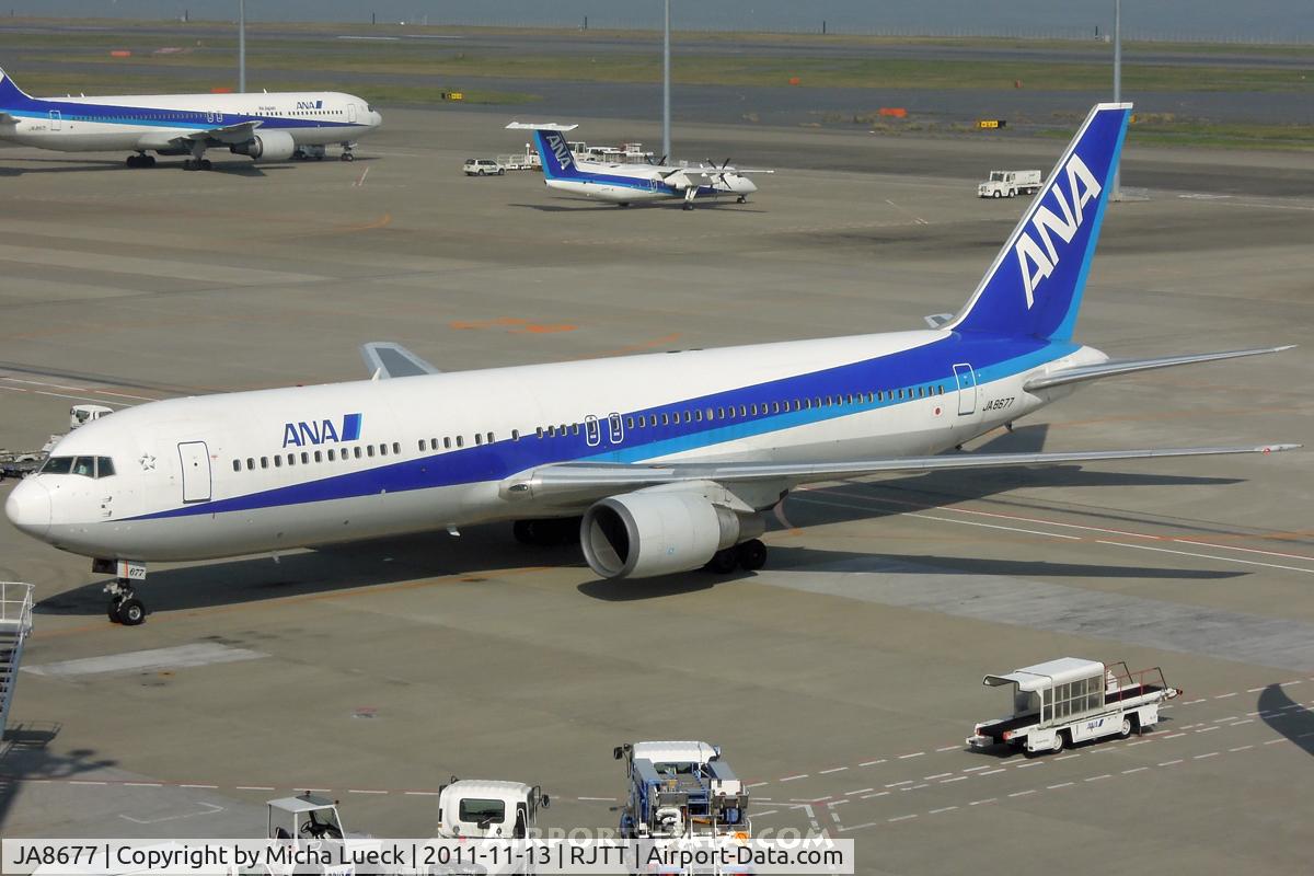 JA8677, 1994 Boeing 767-381 C/N 25662, At Haneda