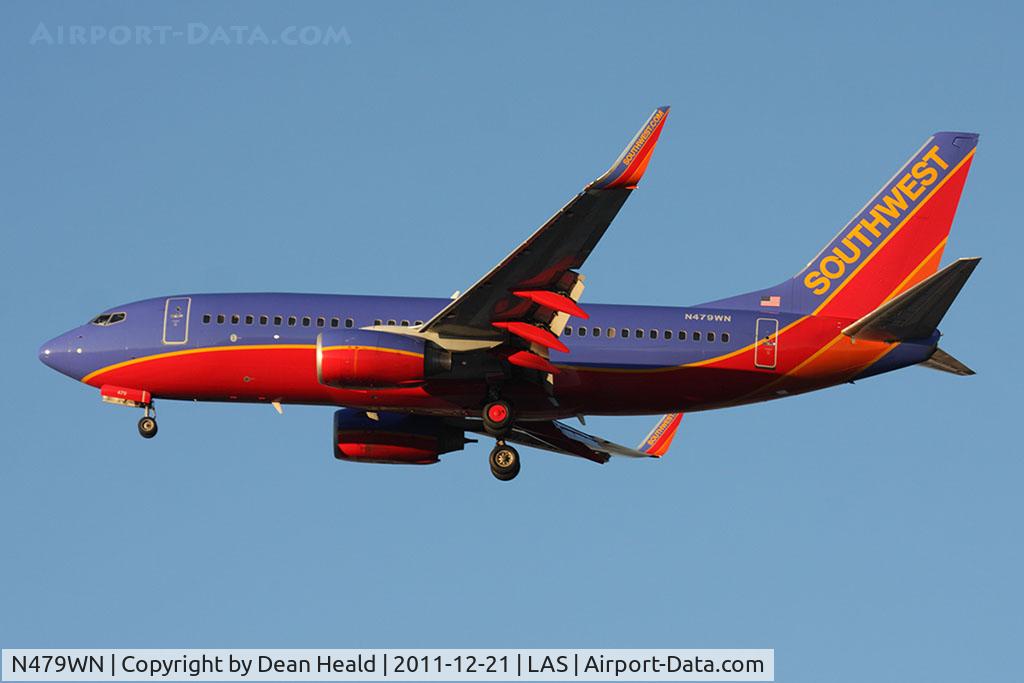 N479WN, 2004 Boeing 737-7H4 C/N 33990, Southwest Airlines N479WN on short final to RWY 25L.