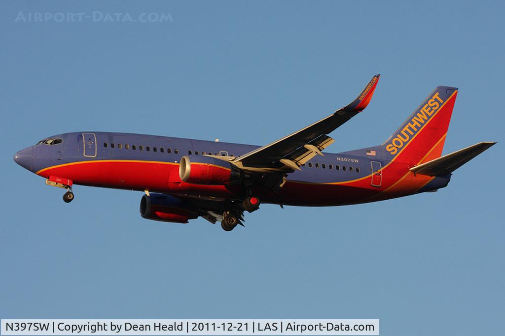 N397SW, 1995 Boeing 737-3H4 C/N 27691, Southwest Airlines N397SW on short final to RWY 25L.