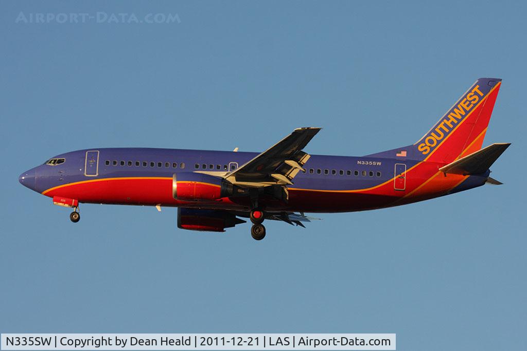 N335SW, 1988 Boeing 737-3H4 C/N 23939, Southwest Airlines N335SW on short final to RWY 25L.