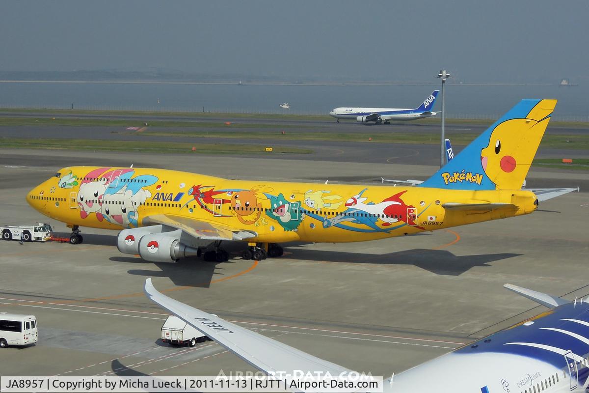 JA8957, Boeing 747-481 C/N 25642, Pokemon