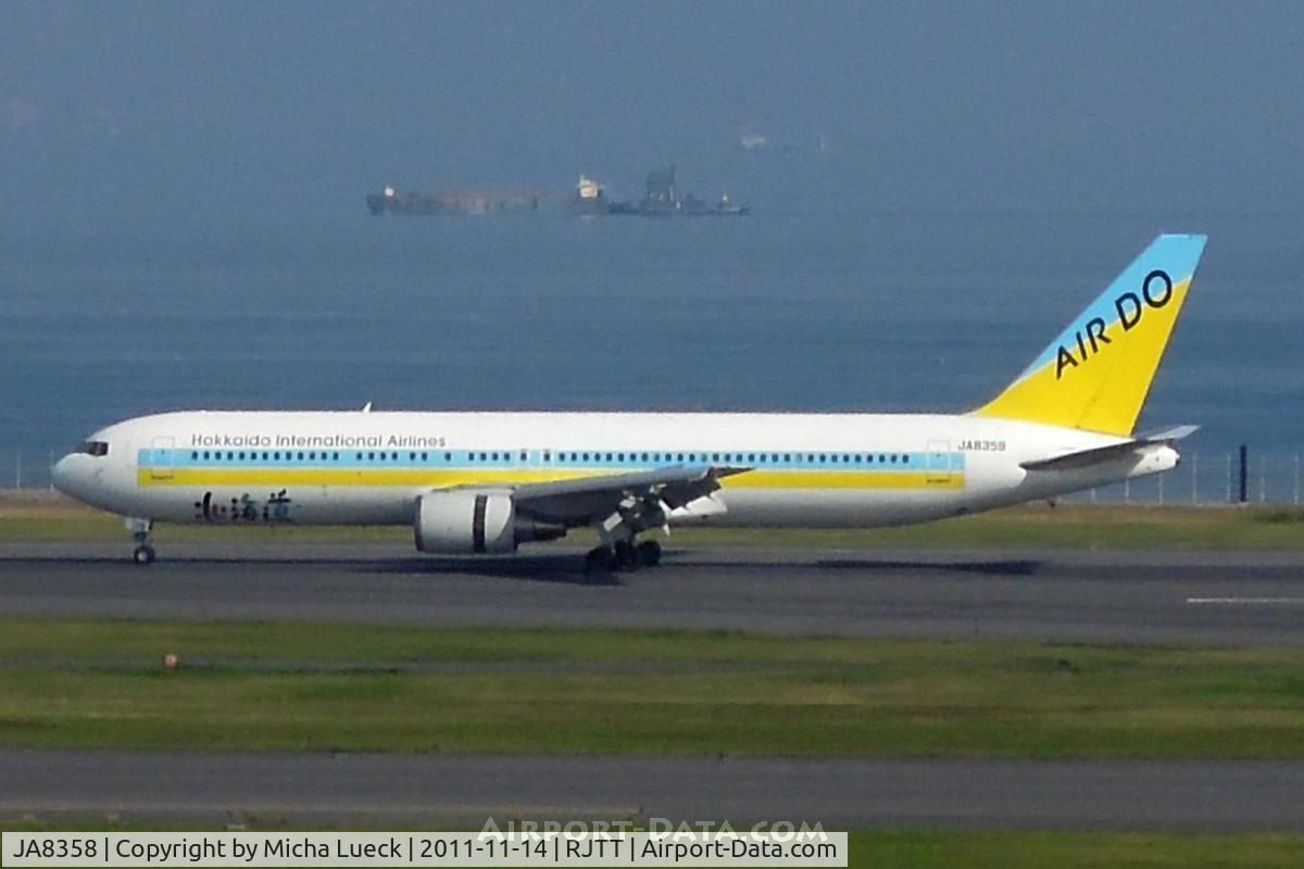 JA8358, 1992 Boeing 767-381/ER C/N 25616, At Haneda