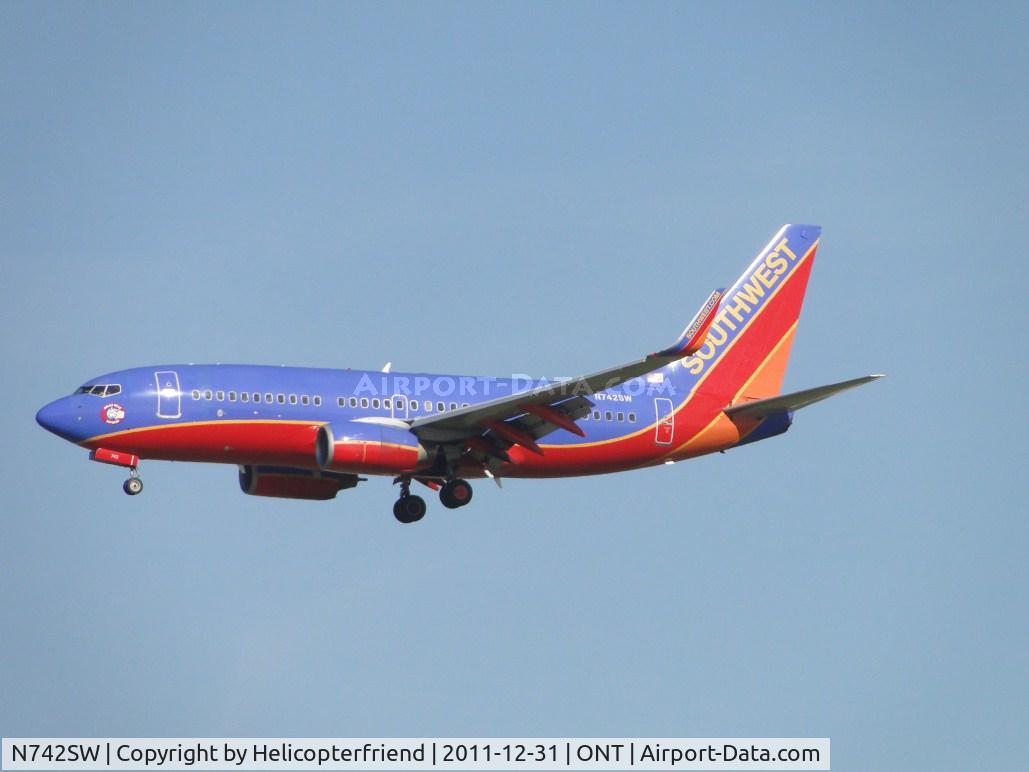 N742SW, 1998 Boeing 737-7H4 C/N 29278, Ryan was the first passenger to board the 