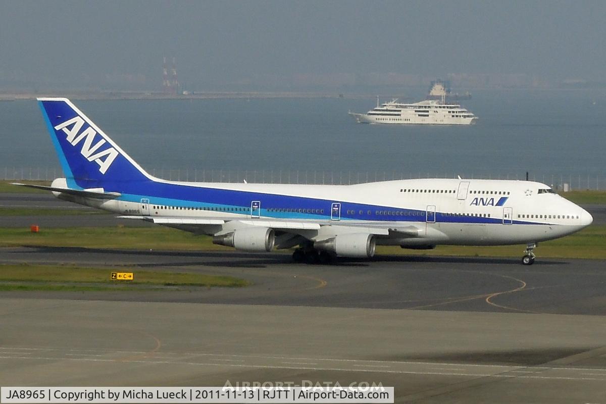 JA8965, 1995 Boeing 747-481D C/N 27436, At Haneda