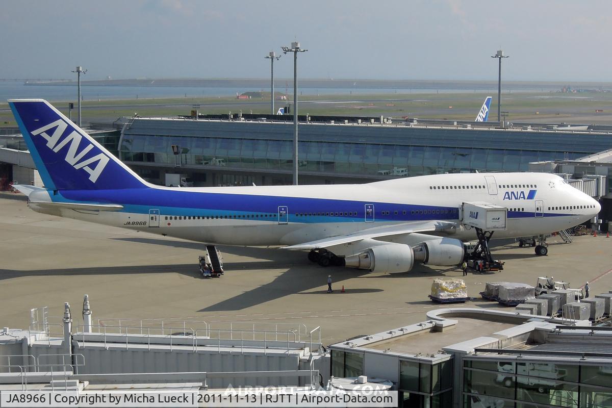 JA8966, 1995 Boeing 747-481D C/N 27442, At Haneda
