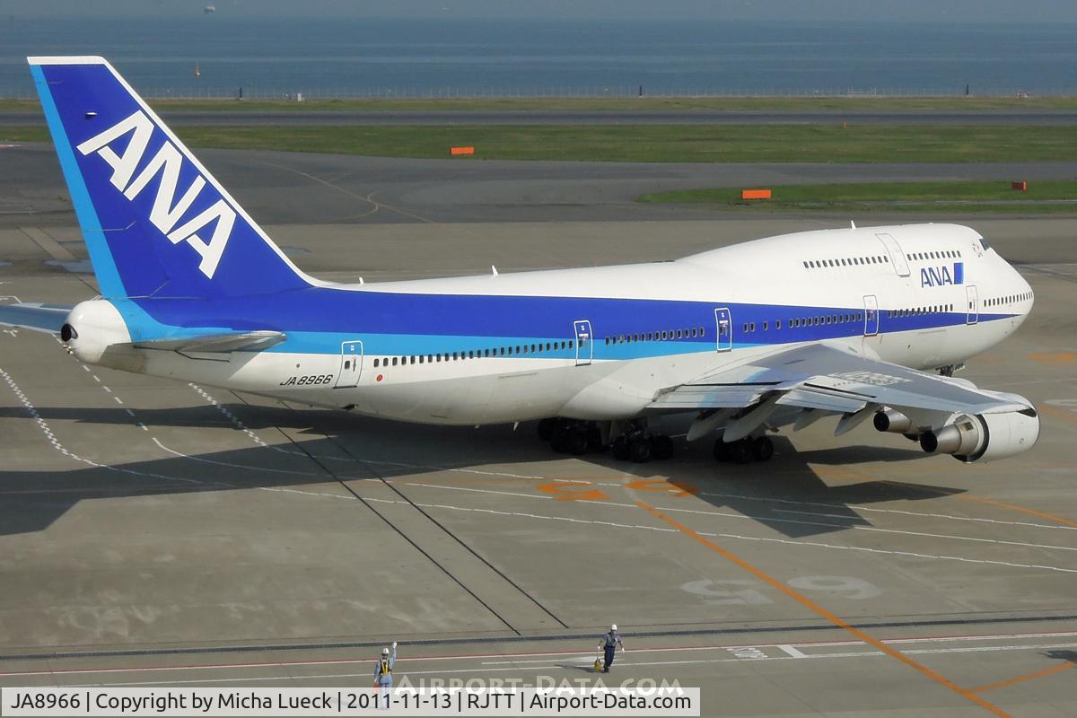 JA8966, 1995 Boeing 747-481D C/N 27442, At Haneda