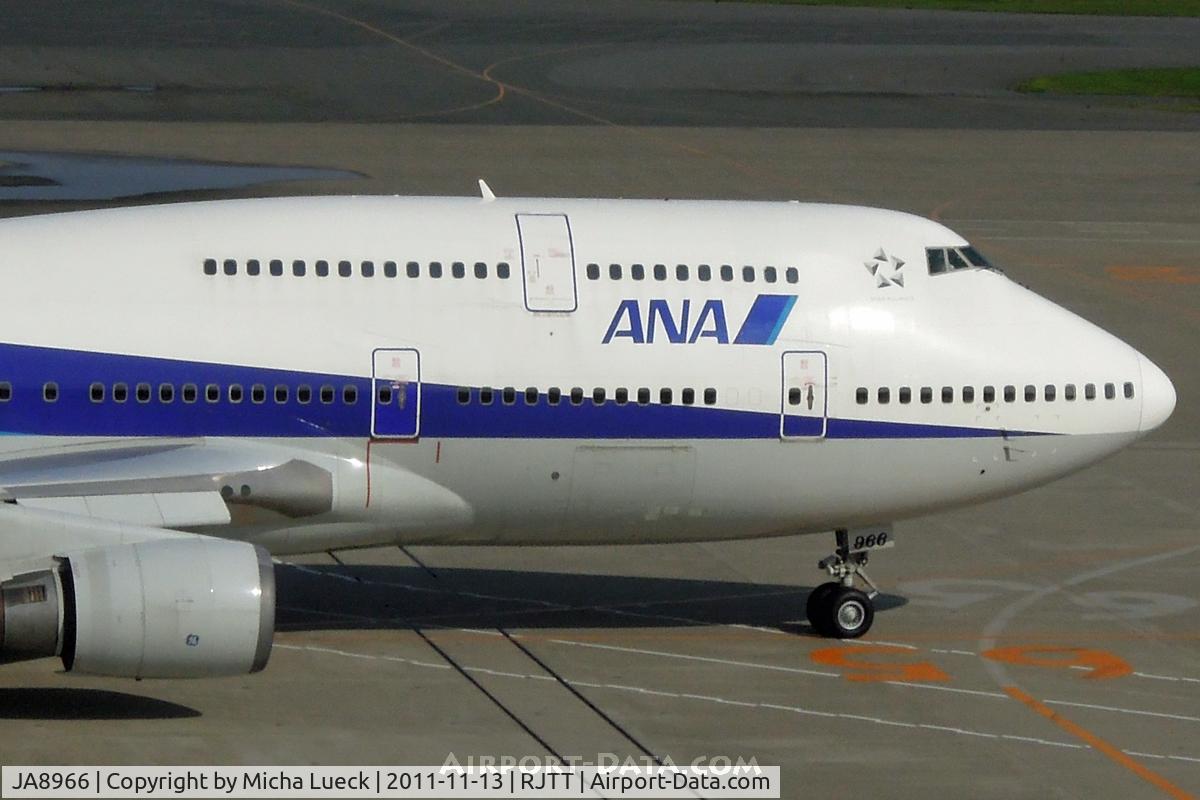 JA8966, 1995 Boeing 747-481D C/N 27442, At Haneda