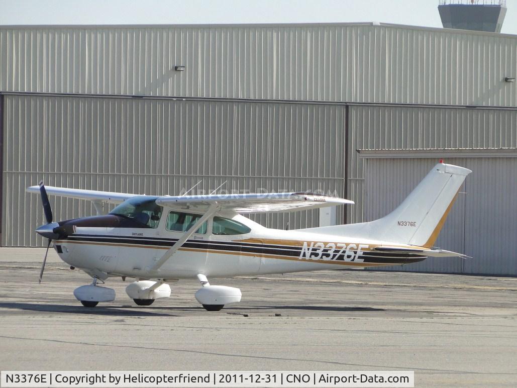 N3376E, 1982 Cessna 182R Skylane C/N 18268243, Parked near the paint shop